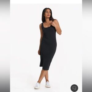 Vuori Halo Essential Dress